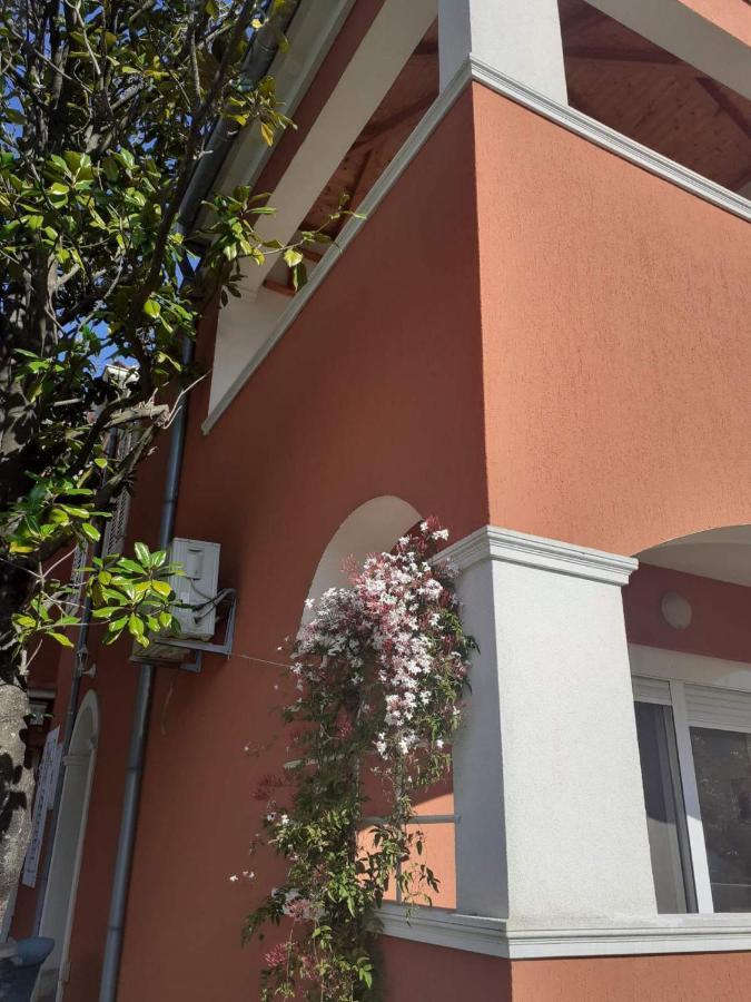 Apartments Rolovina تيفات المظهر الخارجي الصورة