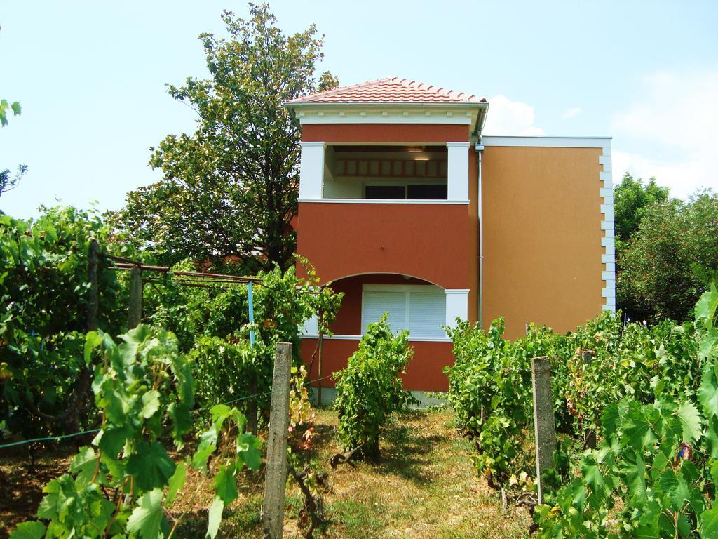 Apartments Rolovina تيفات الغرفة الصورة