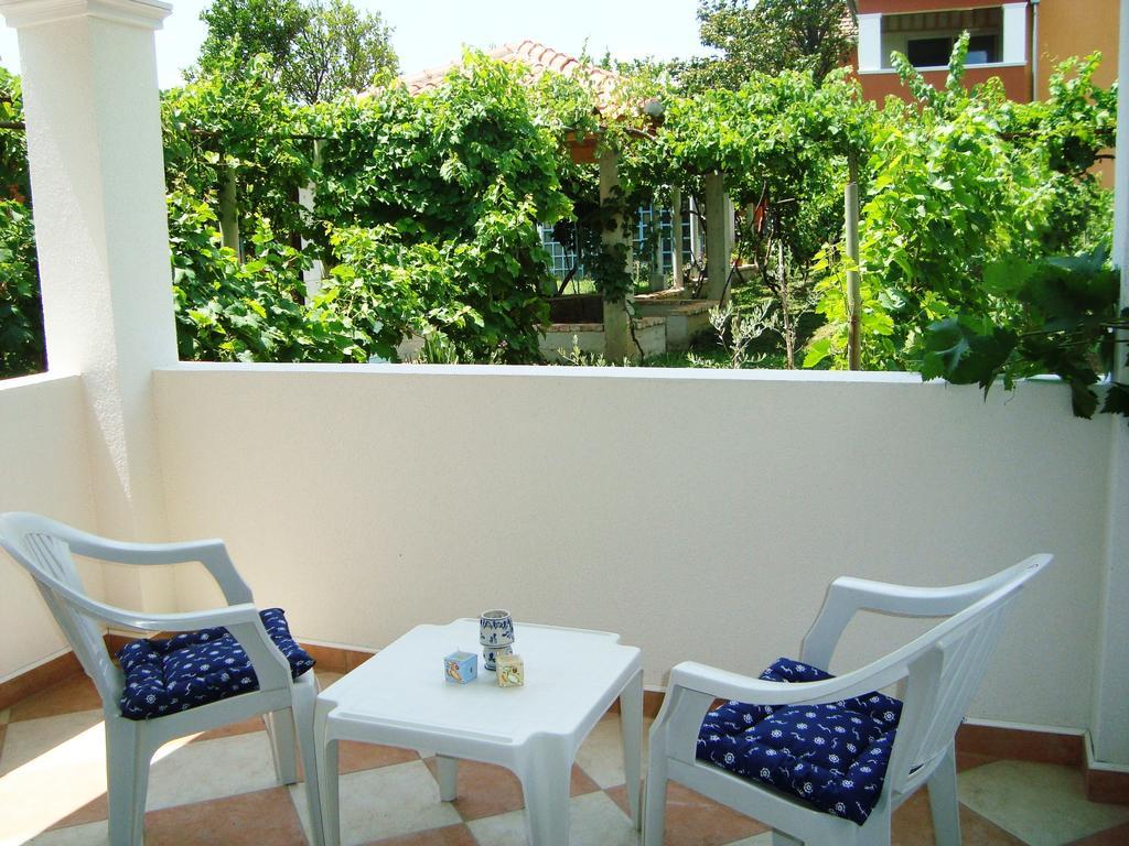 Apartments Rolovina تيفات الغرفة الصورة