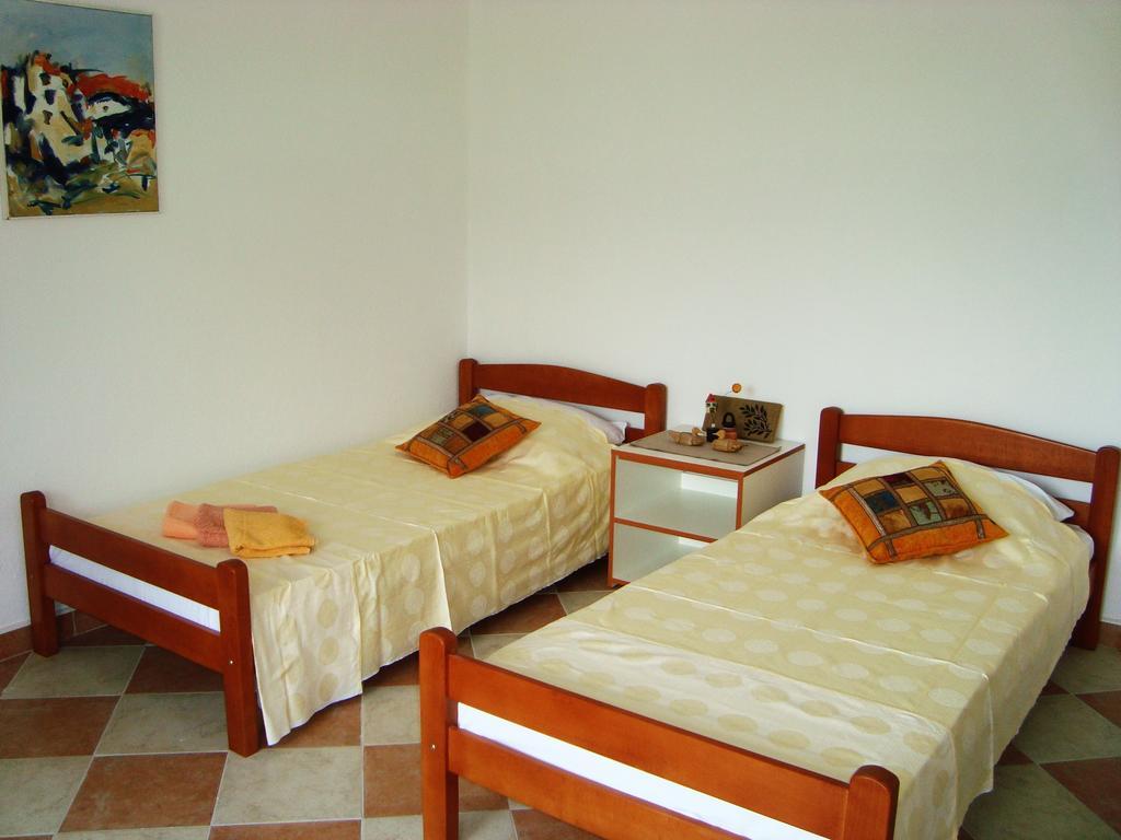 Apartments Rolovina تيفات الغرفة الصورة